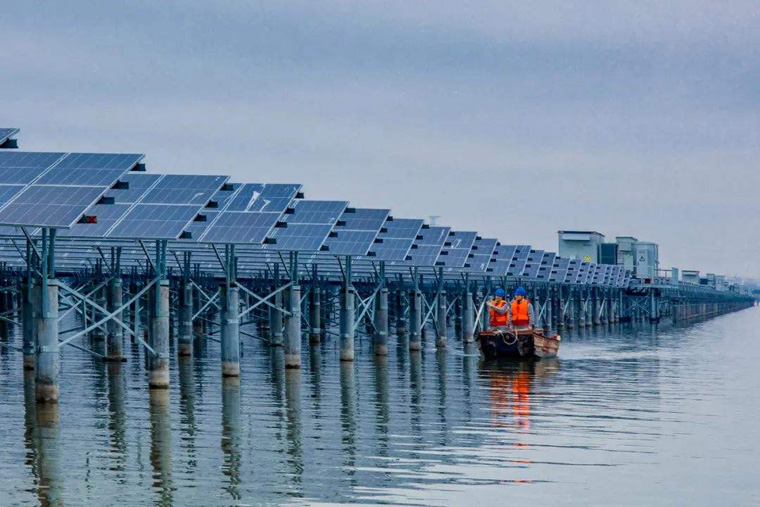 漁光互補光伏發電項目的必備條件,漁光互補一畝水塘能建多少光伏